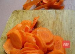 素炒芹菜胡萝卜腐竹的做法图解6