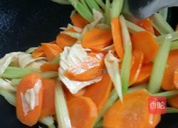 素炒芹菜胡萝卜腐竹的做法图解10