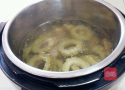 苦瓜黄豆排骨汤的做法图解9