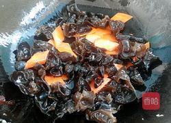 木耳炒鸡蛋的做法图解3