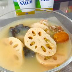 莲藕绿豆排骨汤的做法[图]