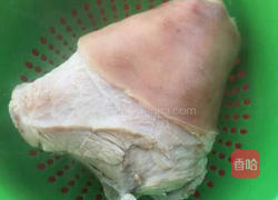 凉拌肘子的做法图解2