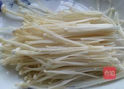 金针菇肉卷的做法图解2