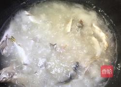 九层塔白菜什鱼汤的做法图解3