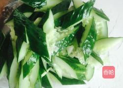 青豆拍黄瓜的做法图解1