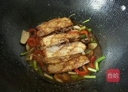 糖醋带鱼的做法图解3