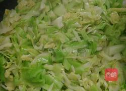 包菜炒饭的做法图解4