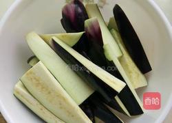 海鲶鱼炖茄子的做法图解2
