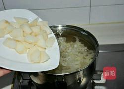 银耳百合炖雪梨的做法图解5