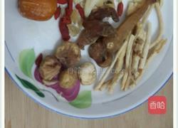 清热润肺排骨汤的做法图解1