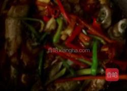 红烧炸小河鱼的做法图解6