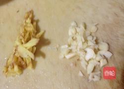 红椒韭黄肉丝的做法图解4