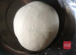 虾仁披萨的做法图解1