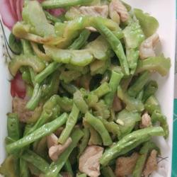 豆角苦瓜炒肉的做法[图]