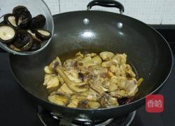 香菇焖鸡的做法图解6