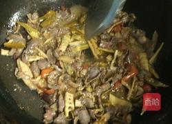 泡菜炒鸭胗的做法图解6