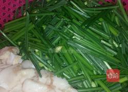 韭菜花炒鸡蛋的做法图解1