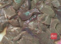 韭菜花炒猪肝的做法图解2