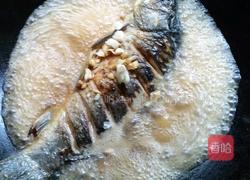 酱烧鲫鱼的做法图解4