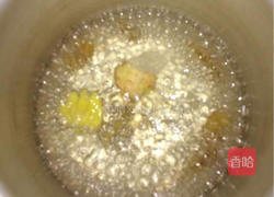 花胶炖红枣牛奶的做法图解2