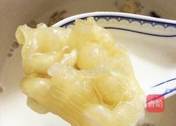花胶炖红枣牛奶的做法图解5