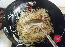 酸辣豆芽菜的做法图解5