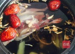 当归鸽子汤的做法图解2