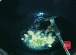 尖椒炒蛋的做法图解2