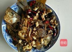干煸小鲫鱼的做法图解4