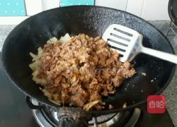 发面饼加肉的做法图解3