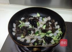 木耳炒蛋的做法图解8