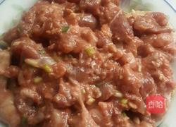 嫩肉蒸芋头的做法图解1