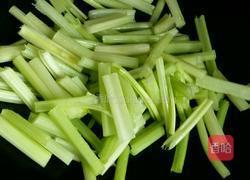 芹菜香菇炒萝卜干的做法图解6