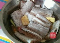 糖醋带鱼的做法图解1