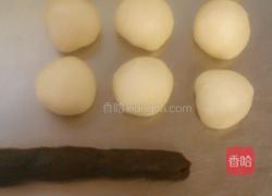 芝麻豆沙面包的做法图解3