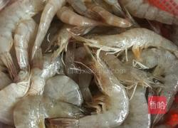 油闷虾的做法图解1