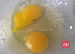 Illustration of how to make flavored egg pancakes 1