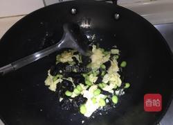 毛豆木耳炒鸡蛋的做法图解8