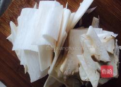 杏鲍菇小炒肉的做法图解1