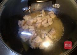 洋葱苦瓜五花肉的做法图解4