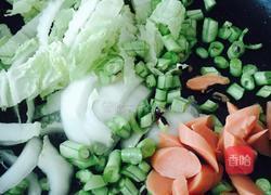 素菜鸡蛋炒面的做法图解4