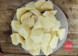 土豆炖排骨的做法图解3