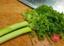 Illustration of how to make potato pancakes 2