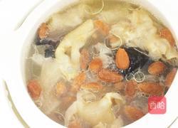 淮山枸杞炖花胶乌鸡汤的做法图解4
