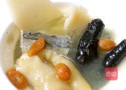 淮山枸杞炖花胶乌鸡汤的做法图解5