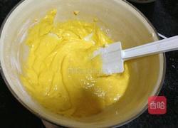 芒果草莓蛋糕的做法图解3