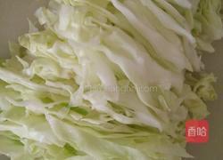 包菜鸡蛋炒面的做法图解2
