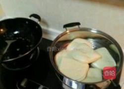 荷叶饼夹鸡蛋的做法图解1