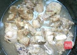 板栗香菇排骨的做法图解3