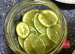 蜜渍柠檬的做法图解3